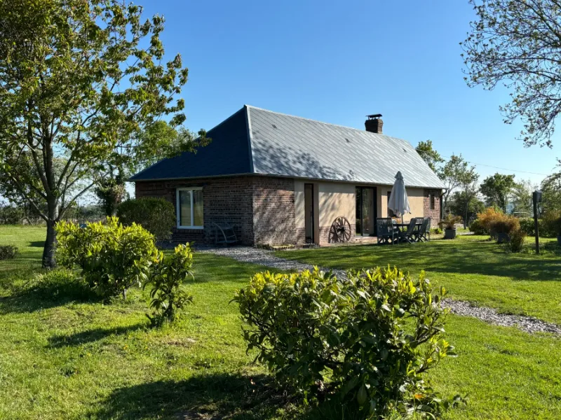 Le gîte vu depuis le jardin